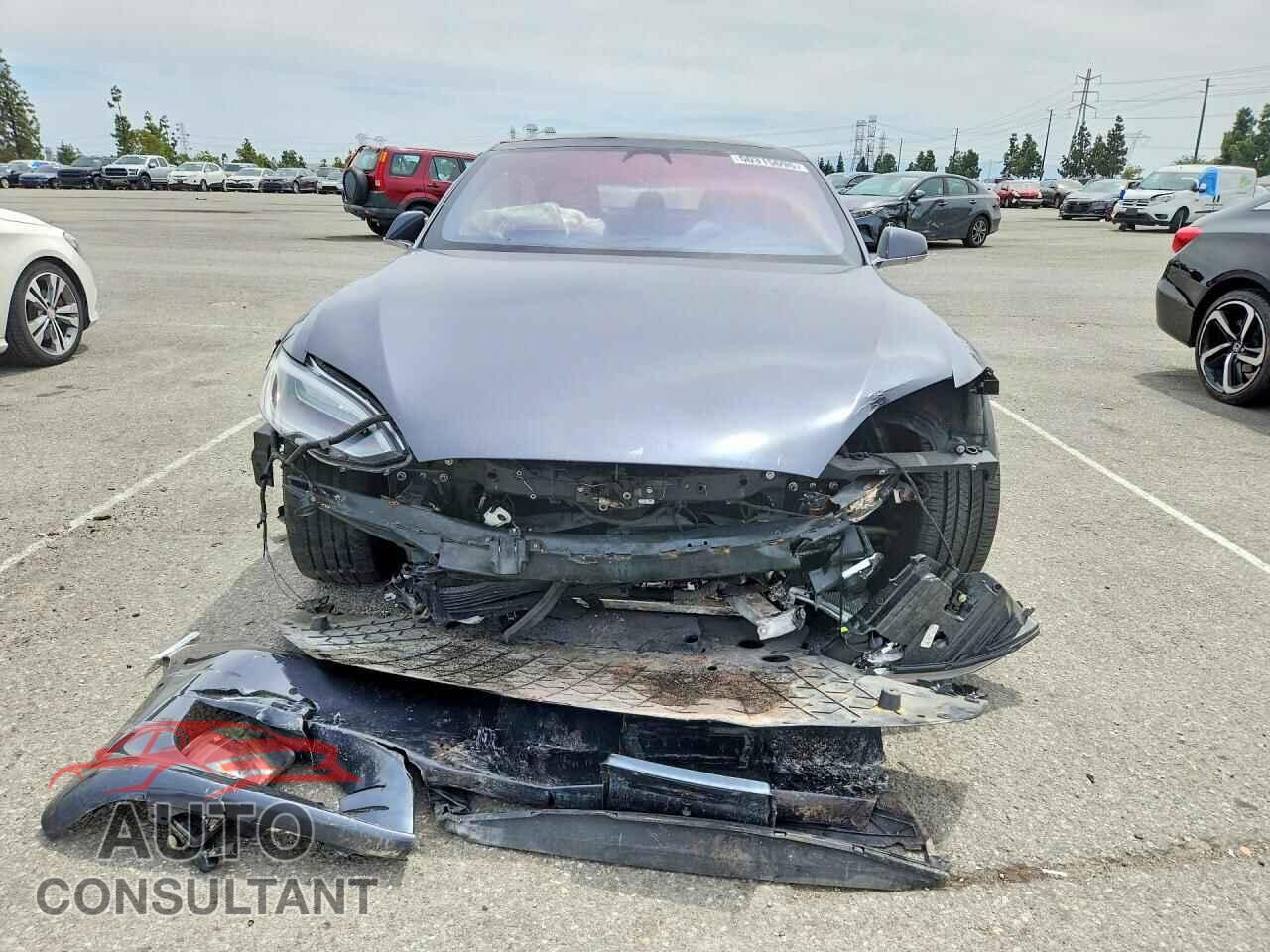 TESLA MODEL S 2018 - 5YJSA1E21JF262702