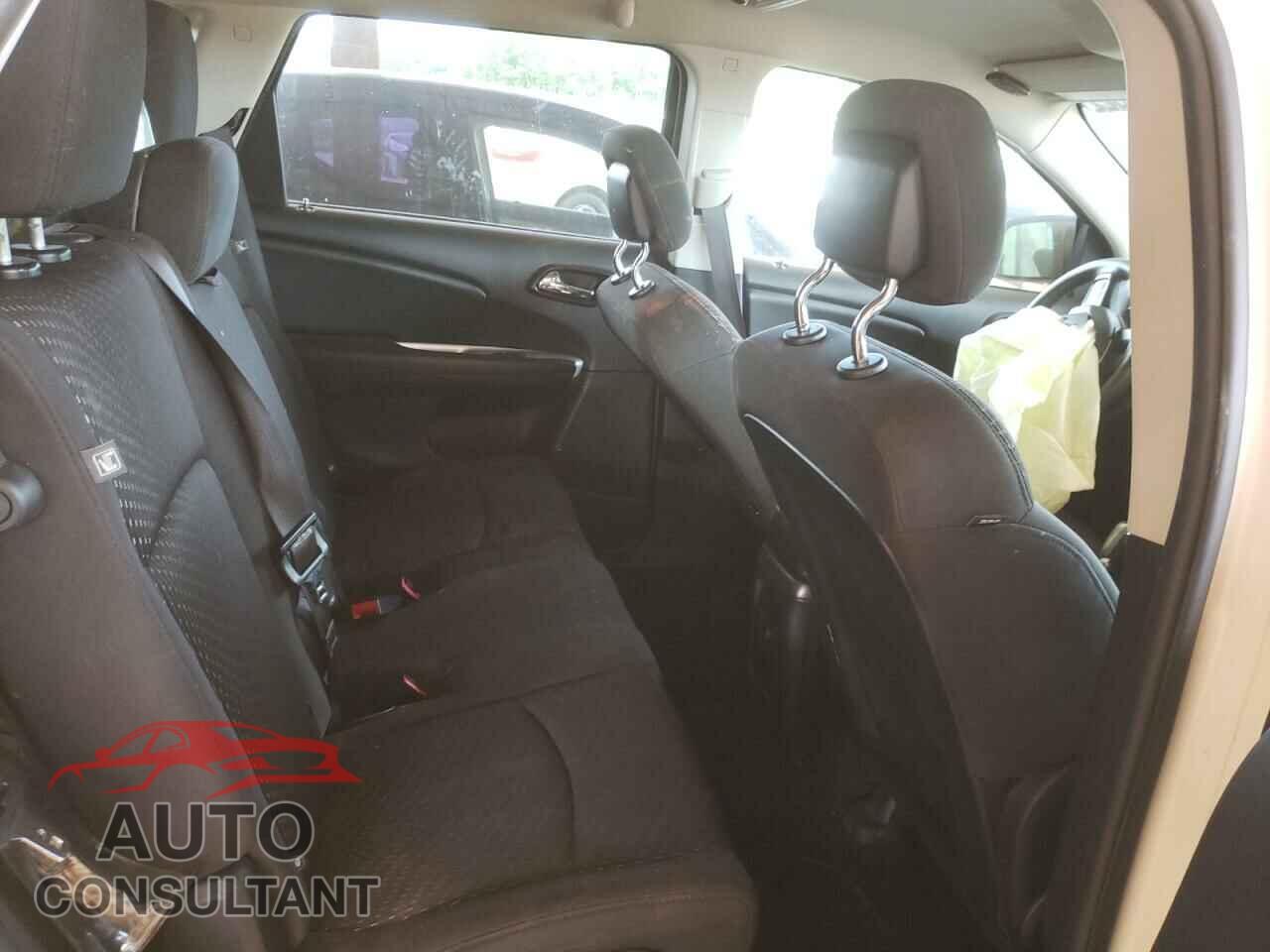 DODGE JOURNEY 2017 - 3C4PDCBG6HT576656
