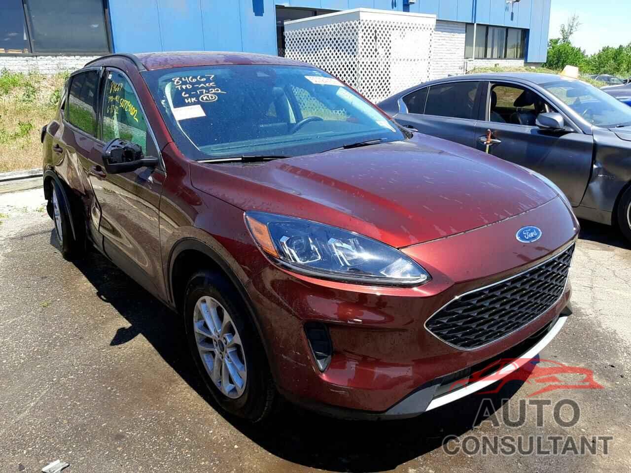 FORD ESCAPE 2021 - 1FMCU9G67MUB17942