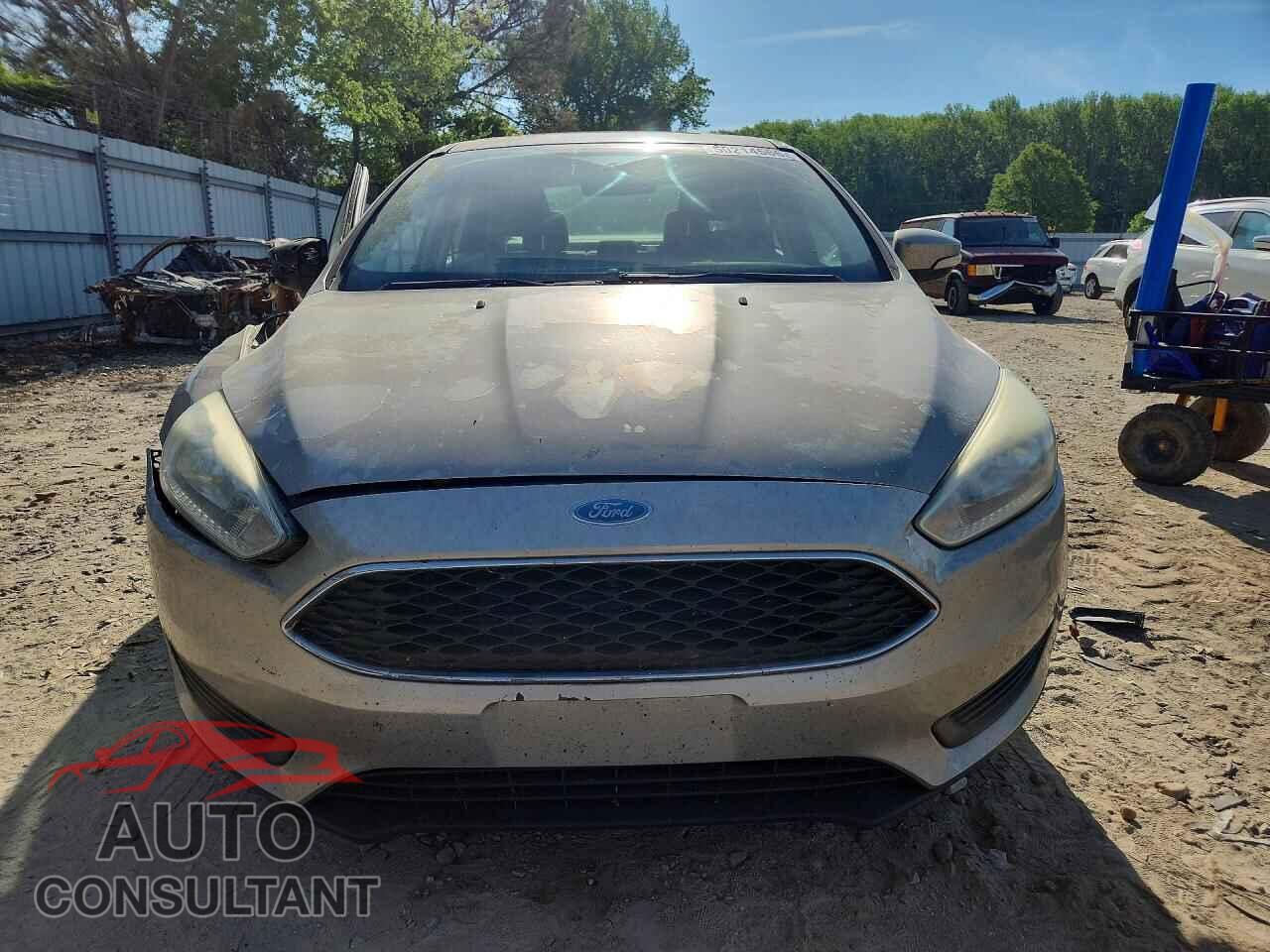 FORD FOCUS 2015 - 1FADP3F28FL298172