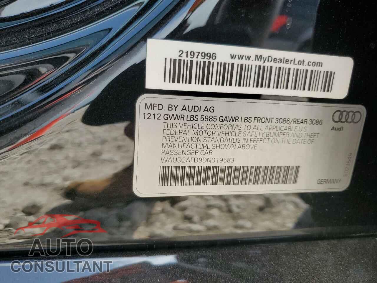 AUDI S8 2013 - WAUD2AFD9DN019583