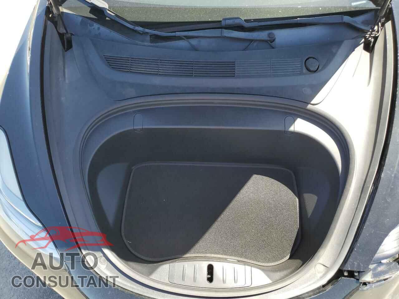 TESLA MODEL 3 2019 - 5YJ3E1EB9KF413456