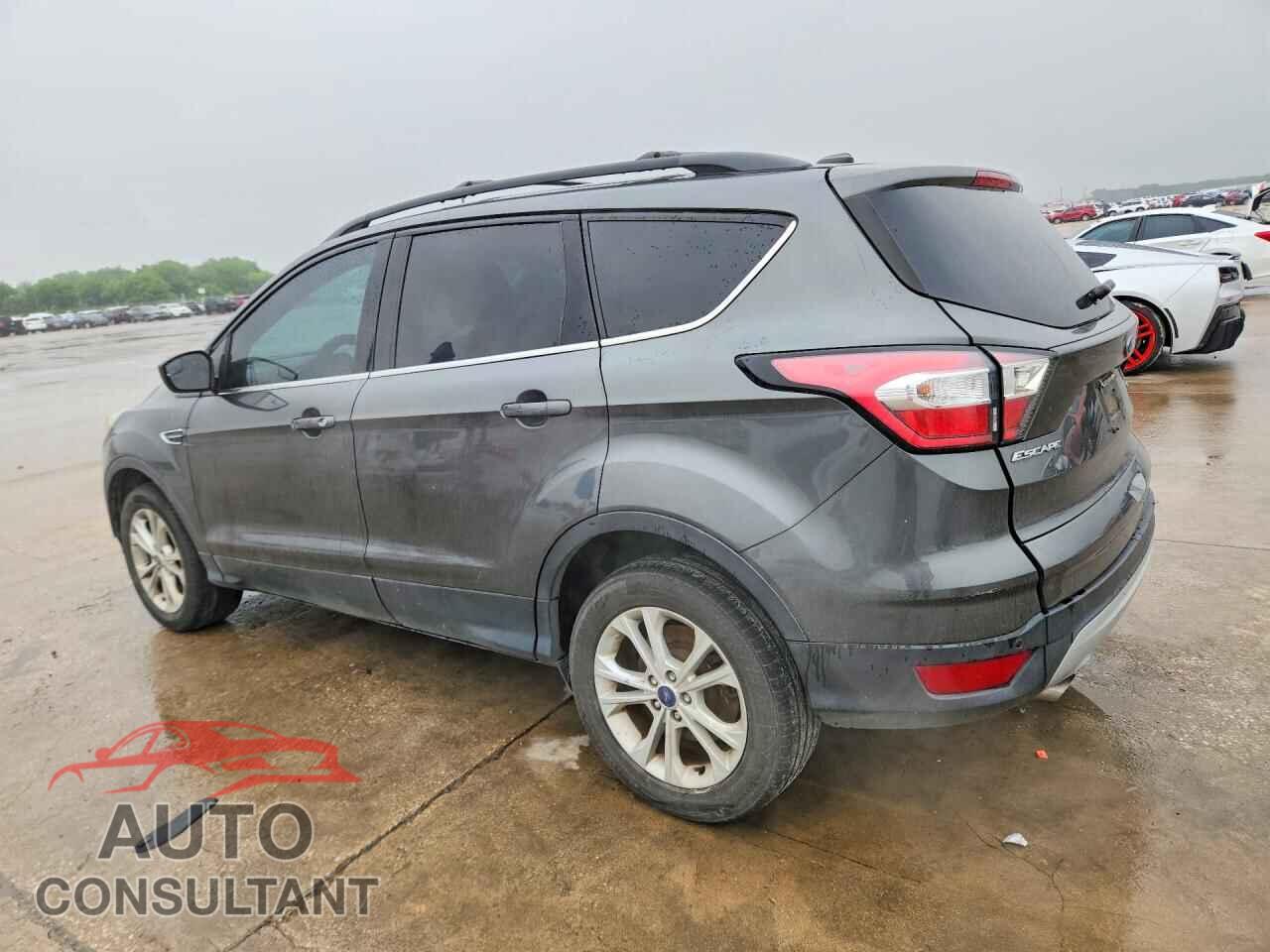 FORD ESCAPE 2017 - 1FMCU9GD0HUC82719