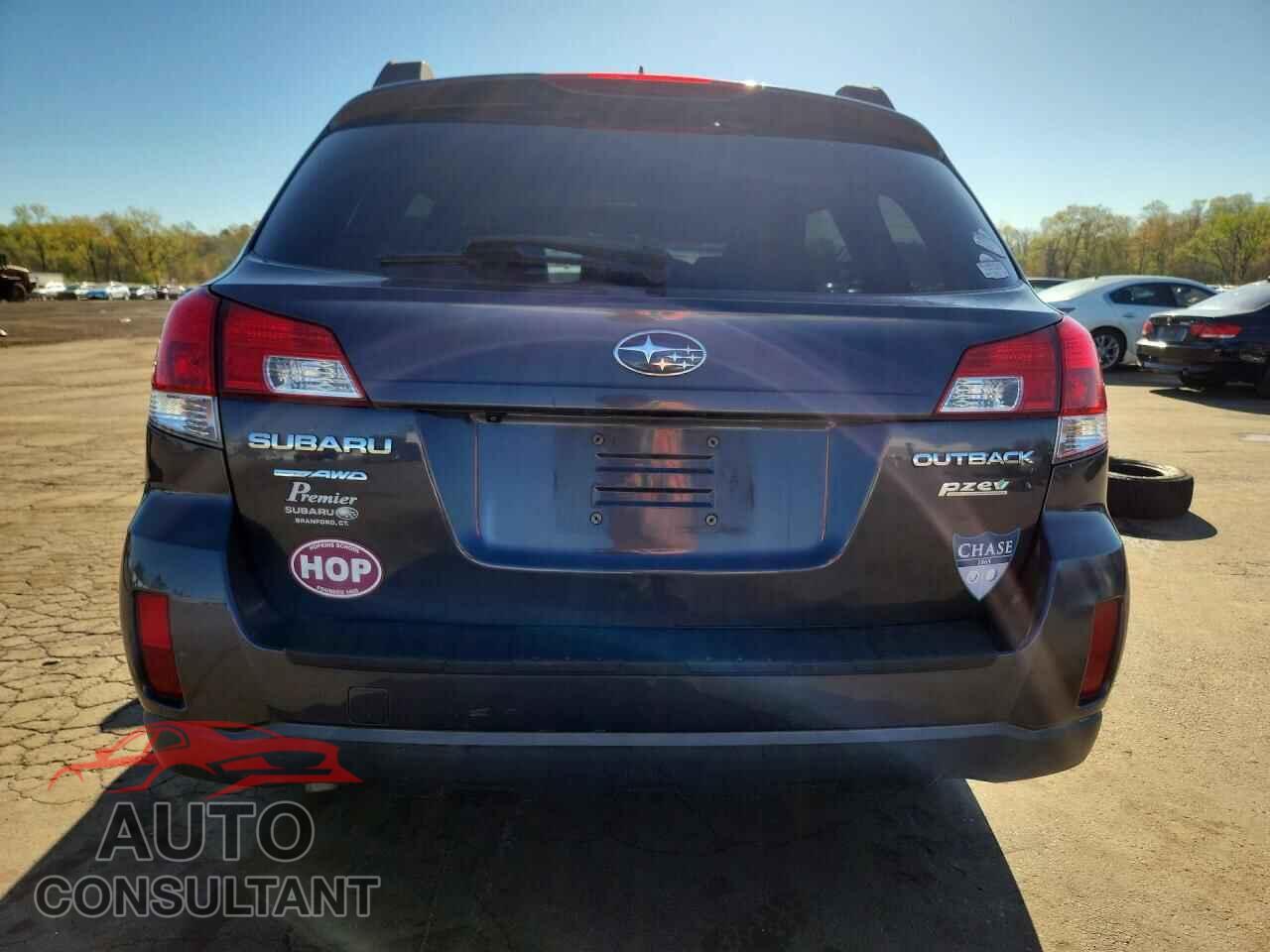 SUBARU OUTBACK 2013 - 4S4BRBKC8D3300922