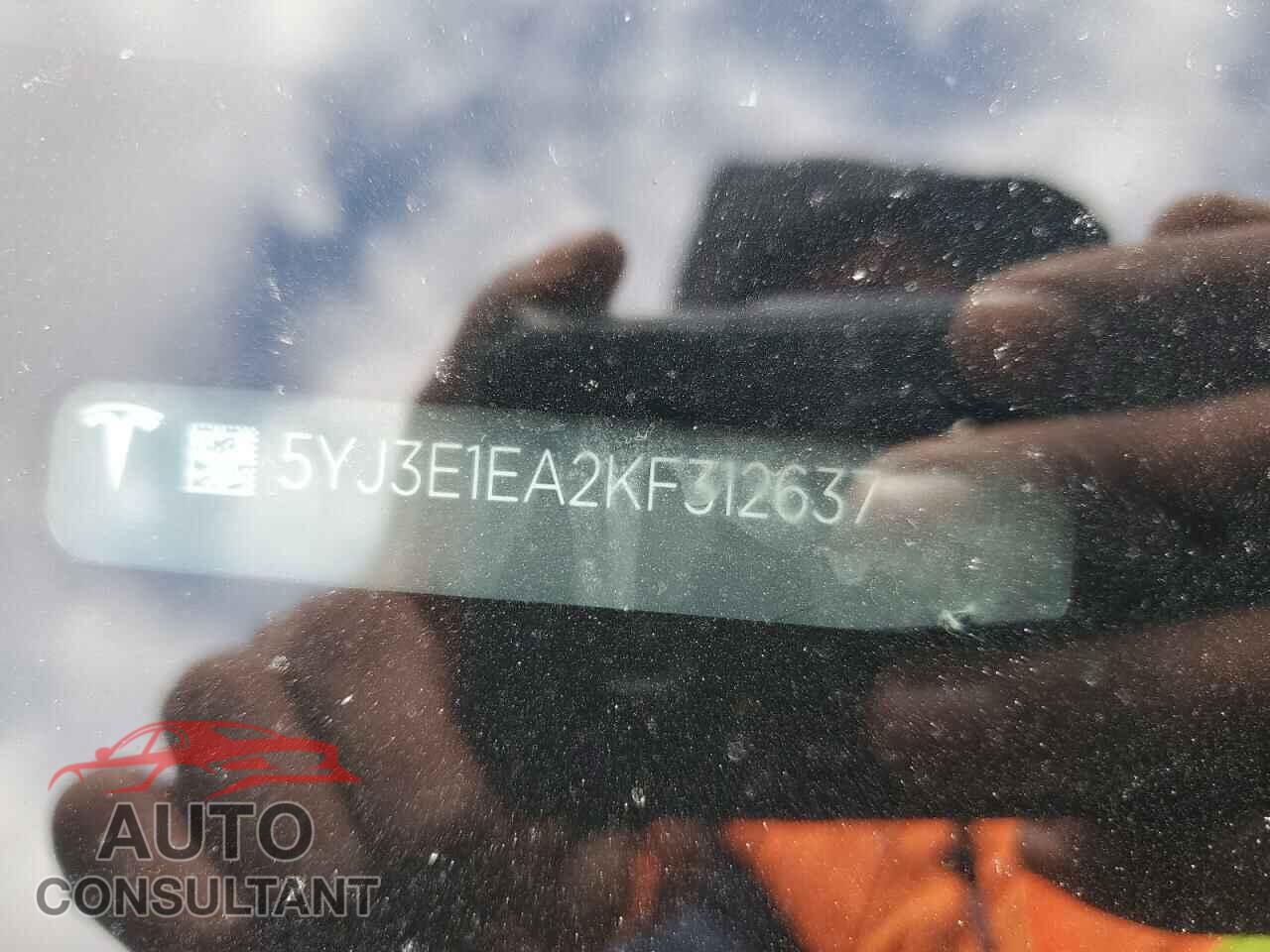 TESLA MODEL 3 2019 - 5YJ3E1EA2KF312637