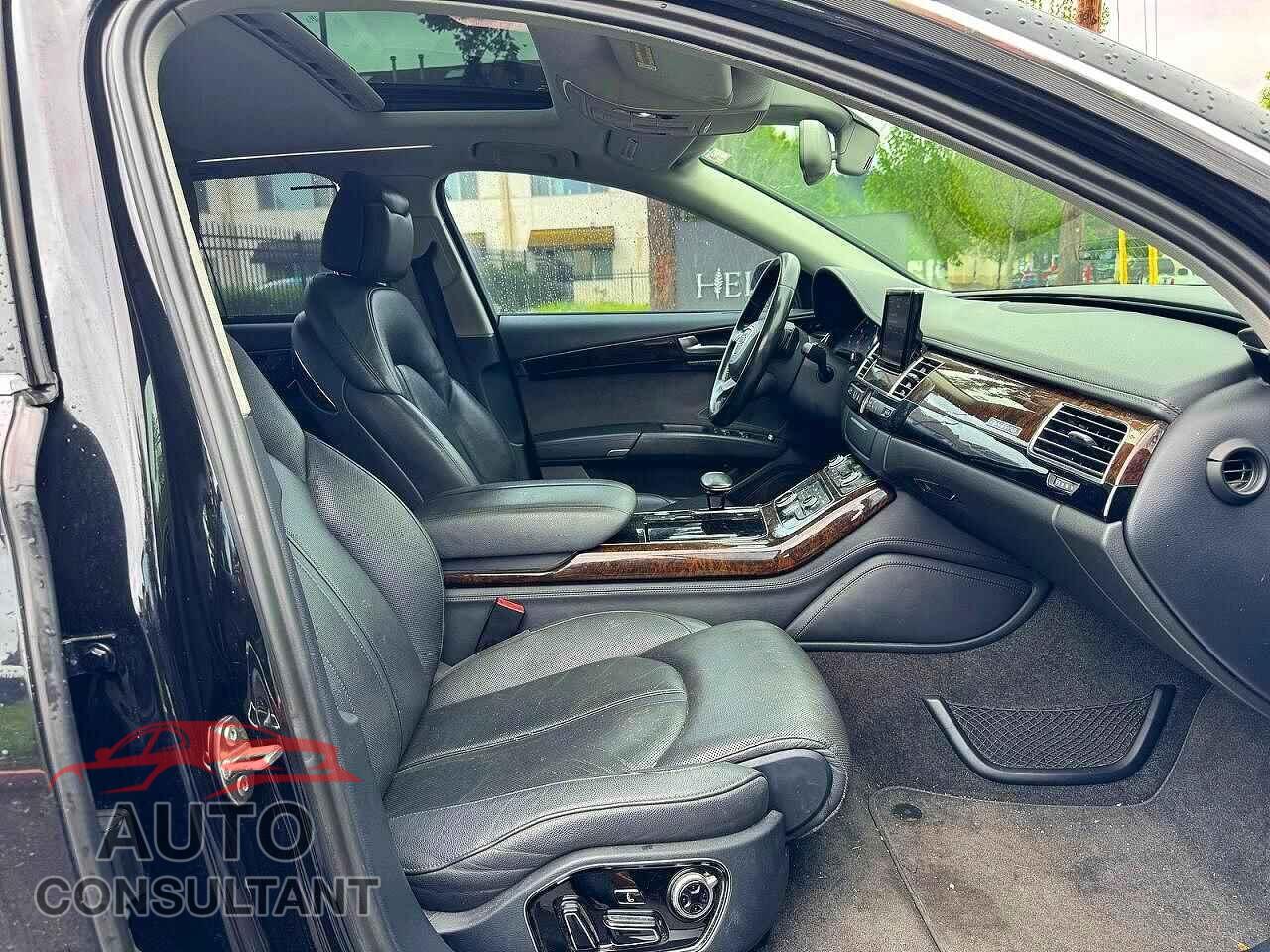 AUDI A8 2011 - WAURVAFD2BN024120