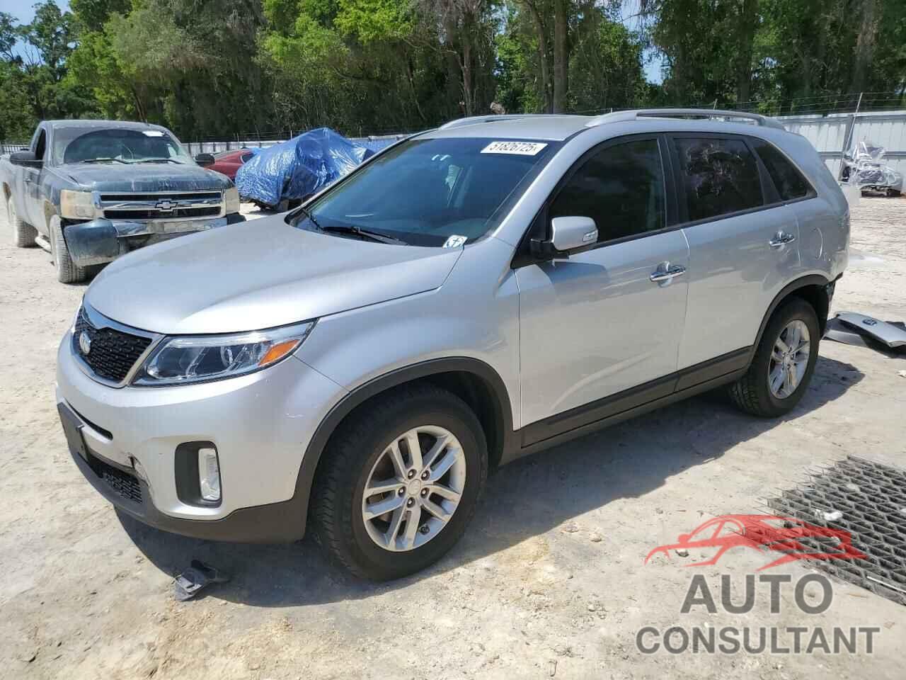 KIA SORENTO 2015 - 5XYKT3A65FG556893