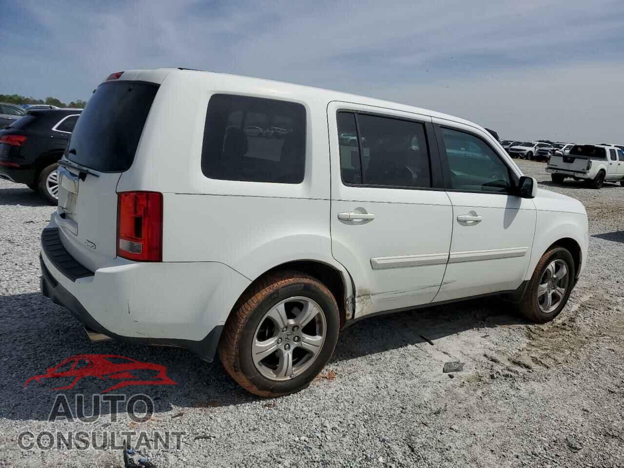 HONDA PILOT 2013 - 5FNYF4H71DB057695