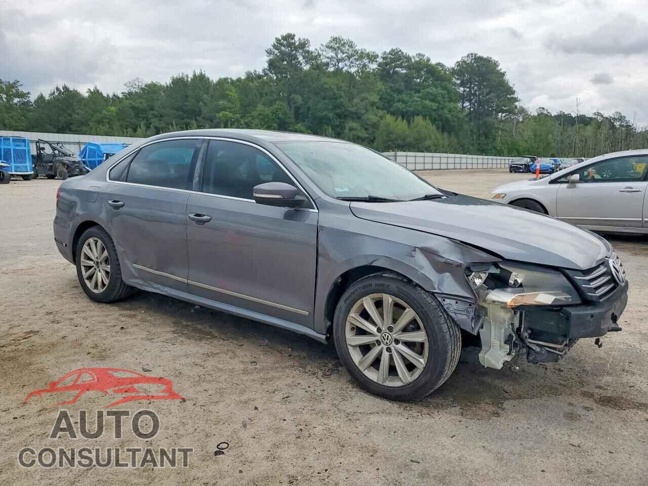 VOLKSWAGEN PASSAT 2013 - 1VWCH7A38DC039251