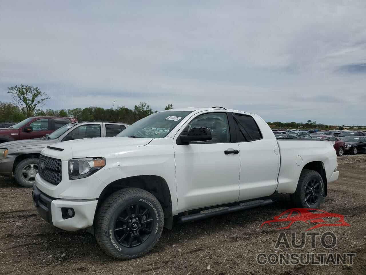 TOYOTA TUNDRA 2019 - 5TFUW5F17KX841255