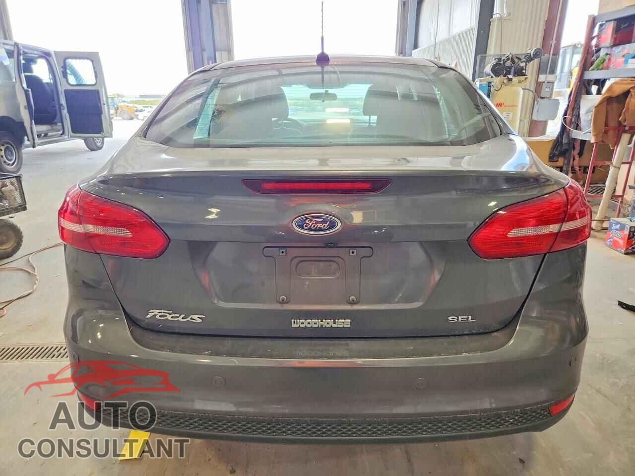 FORD FOCUS 2017 - 1FADP3H26HL342489