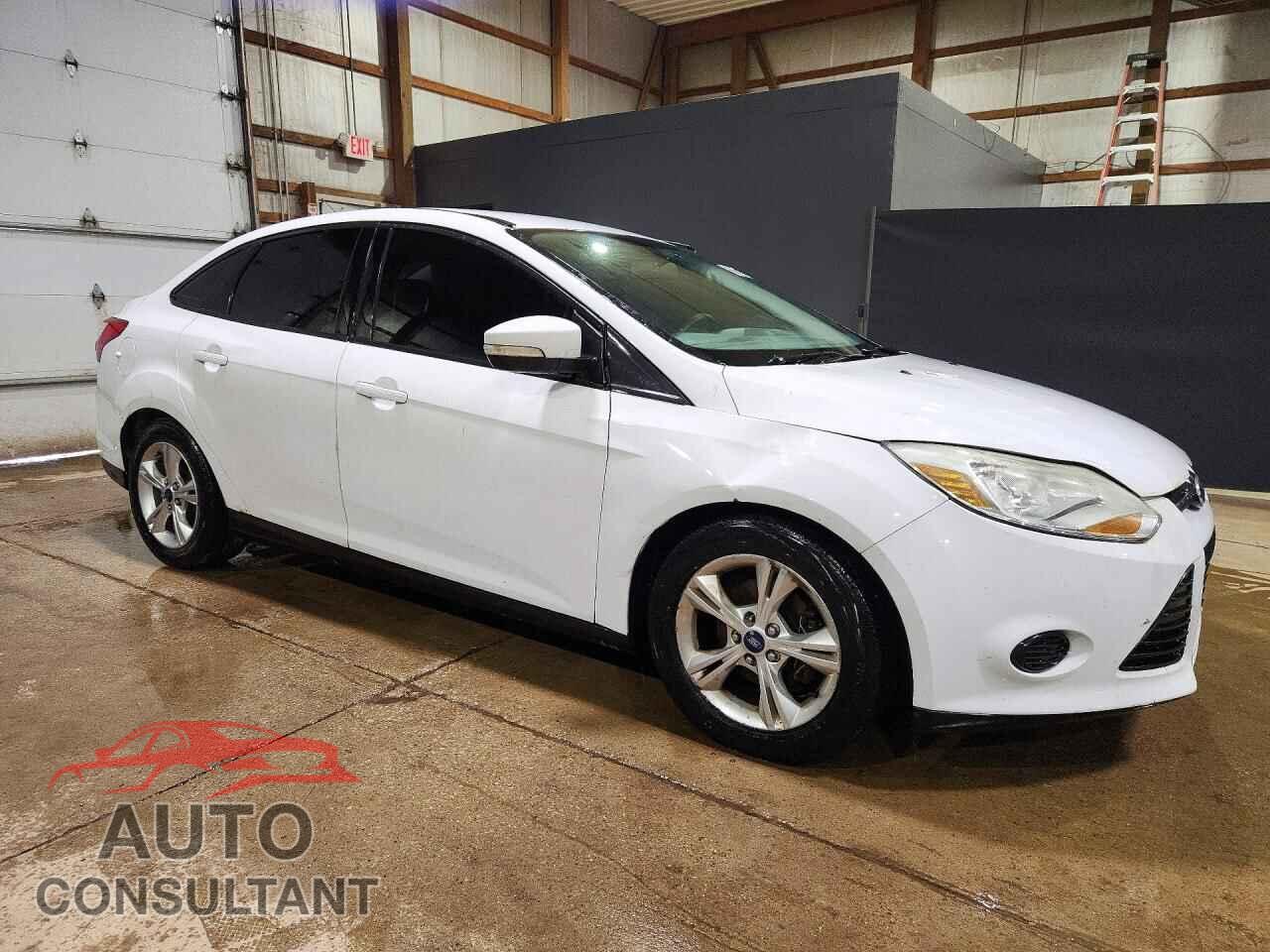 FORD FOCUS 2014 - 1FADP3F22EL124256