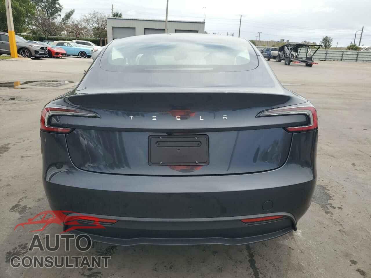 TESLA MODEL 3 2024 - 5YJ3E1EA2RF751539