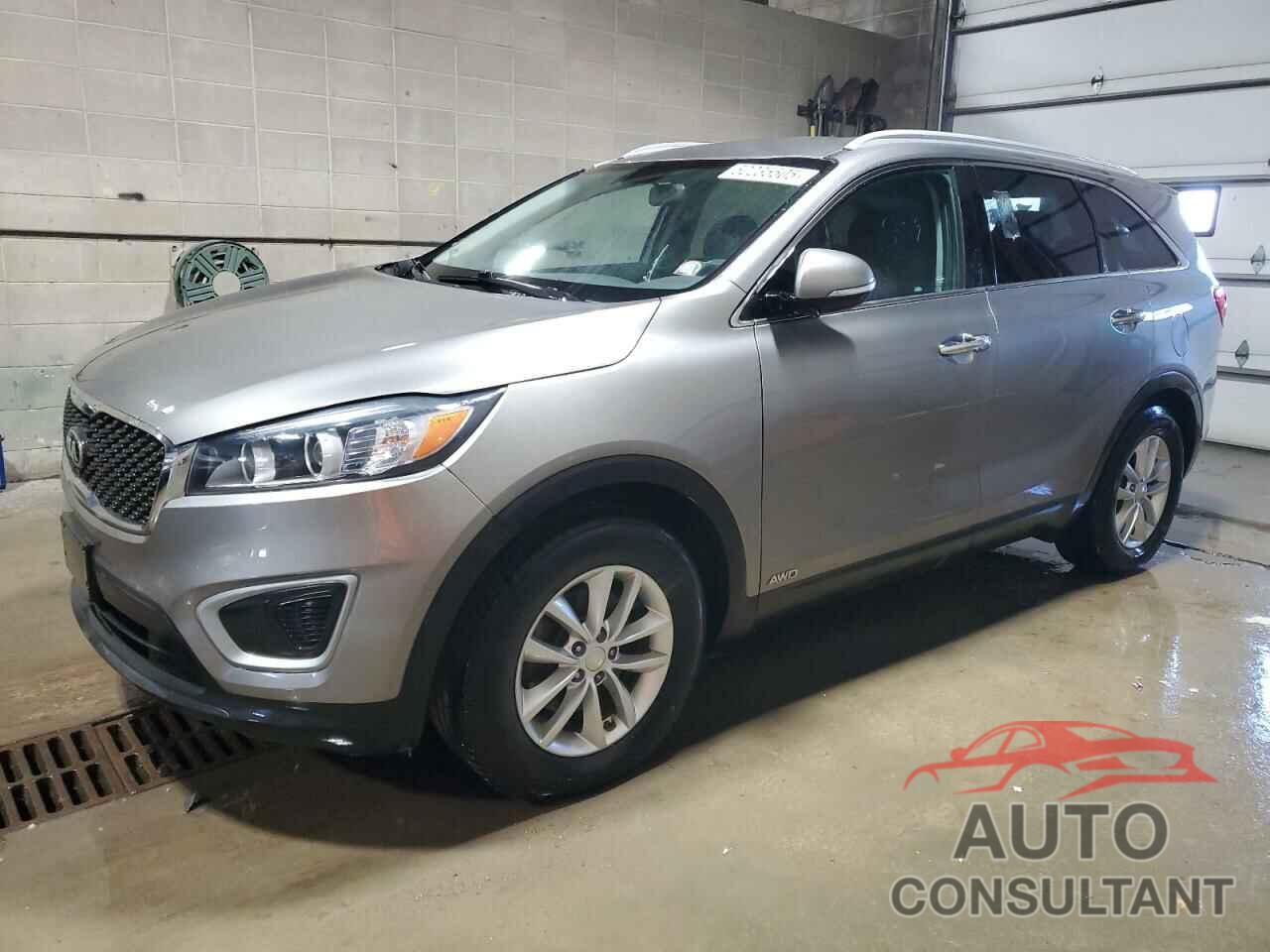 KIA SORENTO 2018 - 5XYPGDA32JG345407