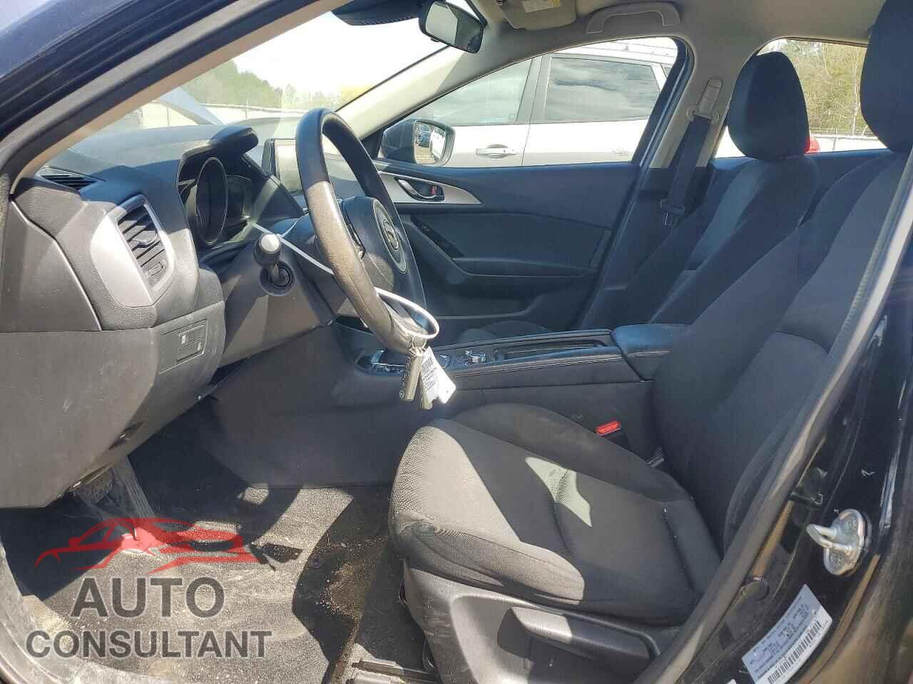 MAZDA 3 2018 - JM1BN1U75J1177422