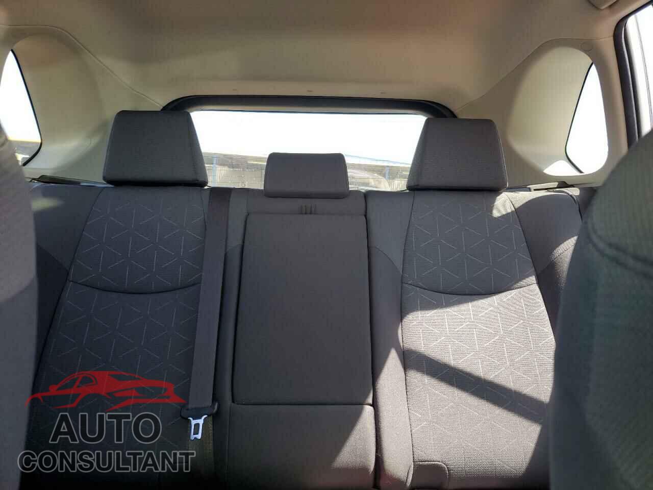 TOYOTA RAV4 2019 - JTMP1RFVXKD021338