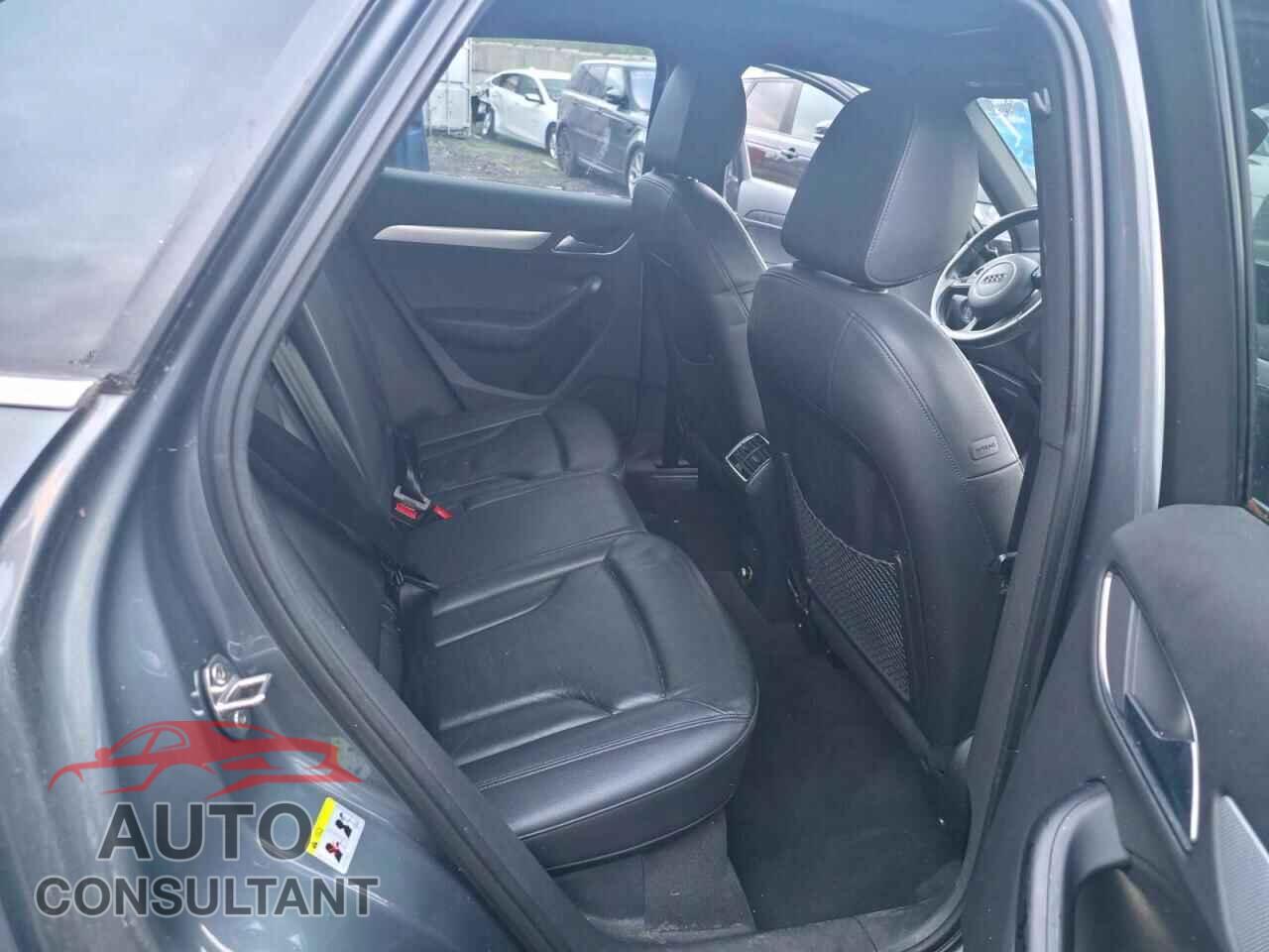 AUDI Q3 2016 - WA1EFCFS6GR013415