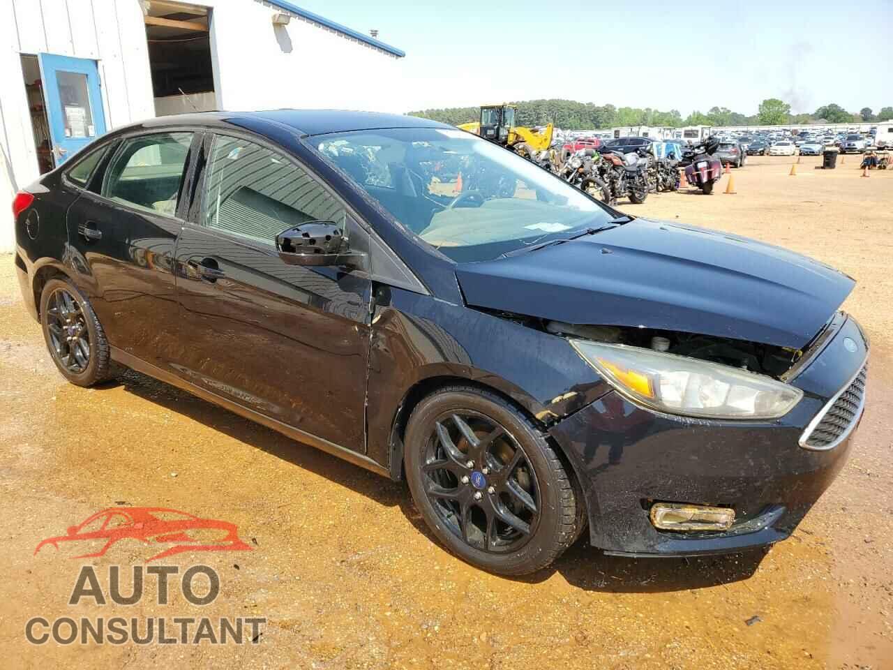 FORD FOCUS 2016 - 1FADP3F23GL262519