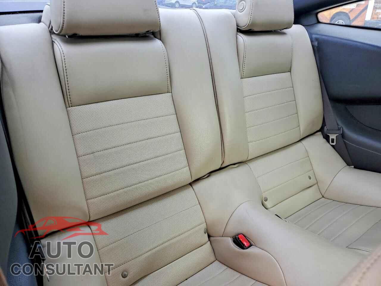 FORD MUSTANG 2014 - 1ZVBP8CF1E5235372