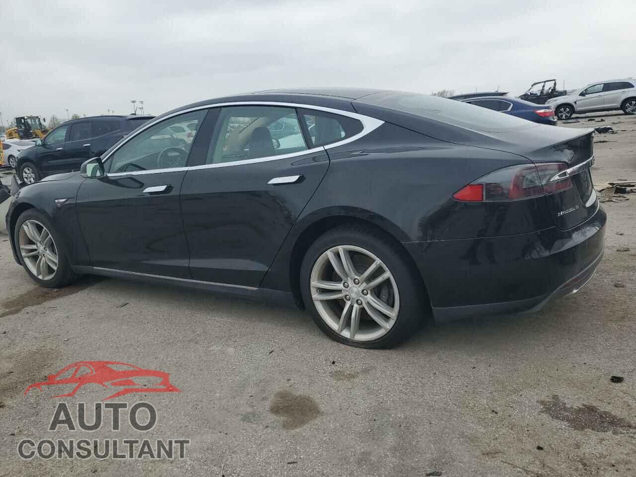 TESLA MODEL S 2014 - 5YJSA1S18EFP40857