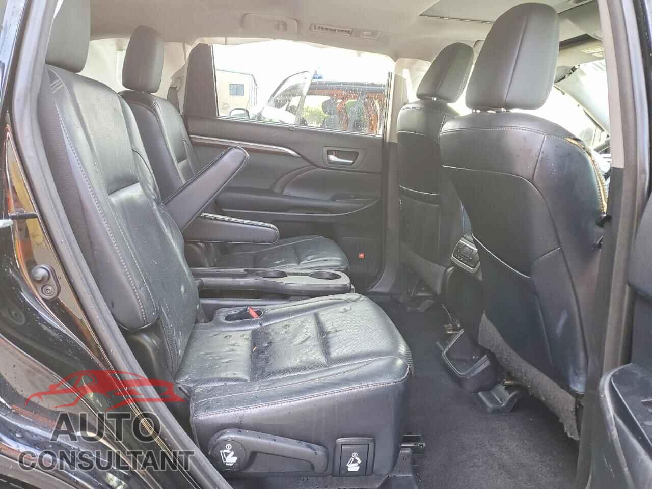 TOYOTA HIGHLANDER 2015 - 5TDYKRFH3FS075845