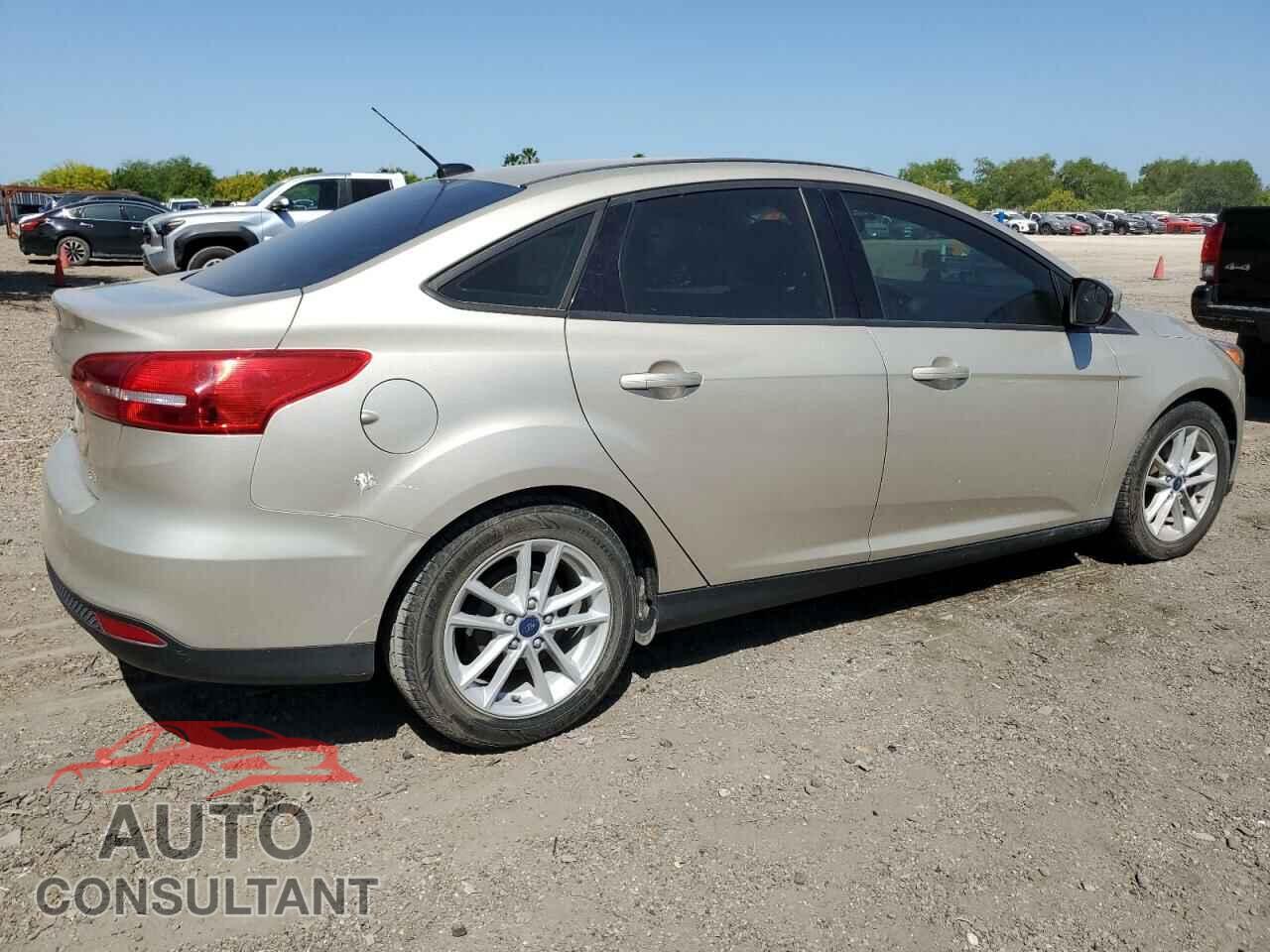 FORD FOCUS 2017 - 1FADP3F20HL313685