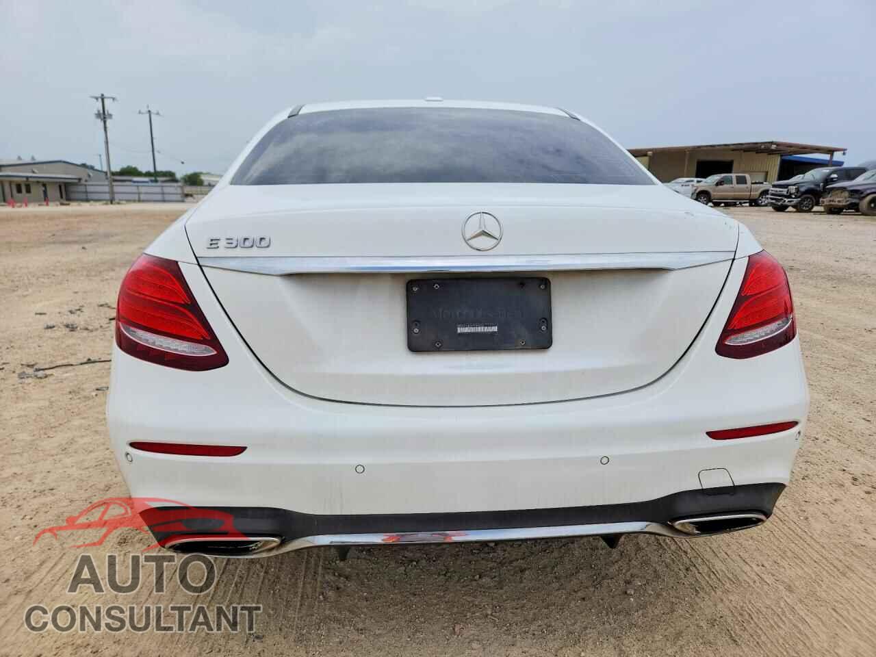 MERCEDES-BENZ E-CLASS 2017 - WDDZF4JB3HA060802