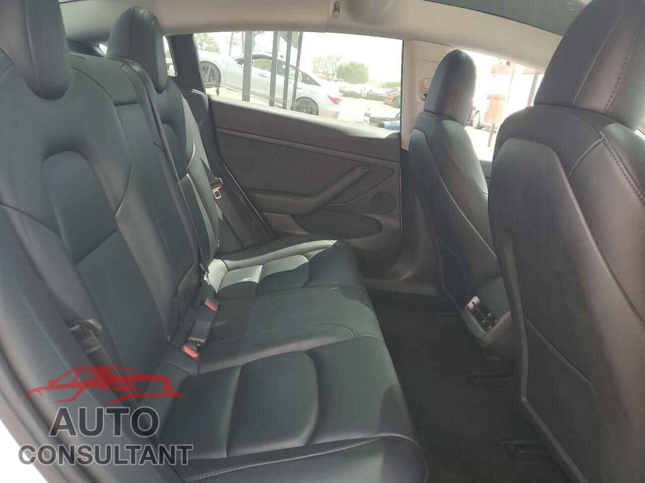 TESLA MODEL 3 2023 - 5YJ3E1EA7PF452786