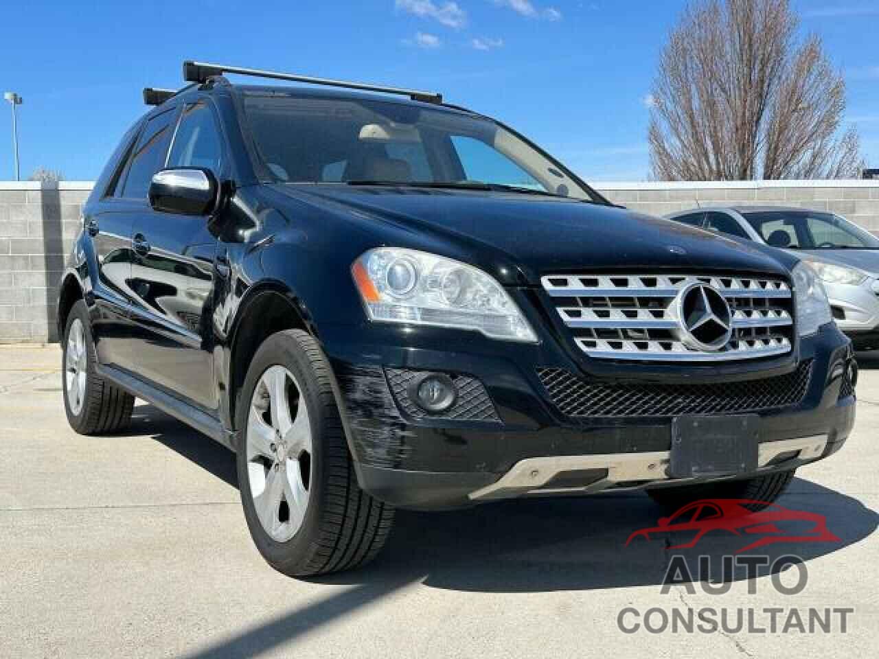 MERCEDES-BENZ M-CLASS 2009 - 4JGBB25E89A504186