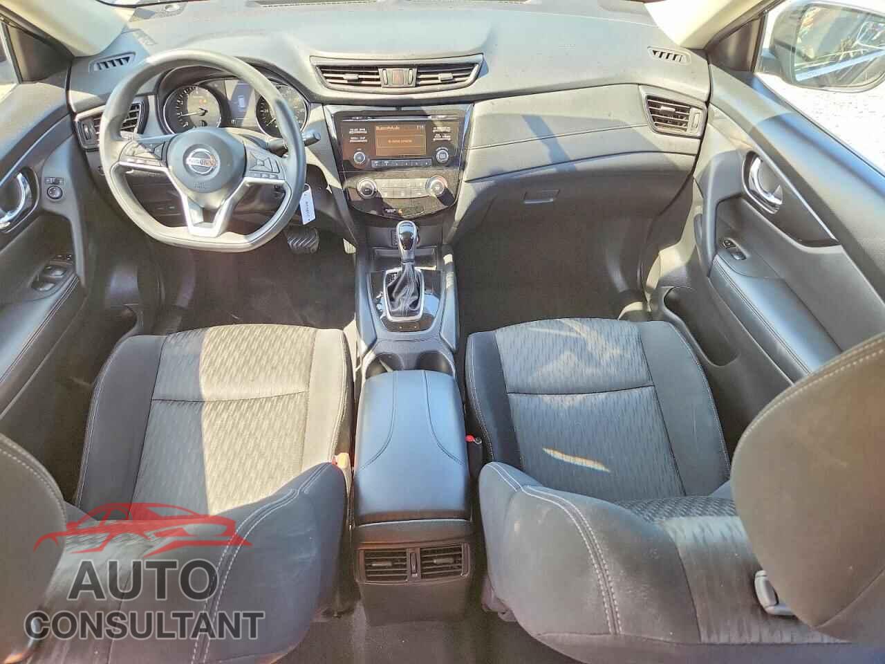 NISSAN ROGUE 2017 - KNMAT2MT8HP514726