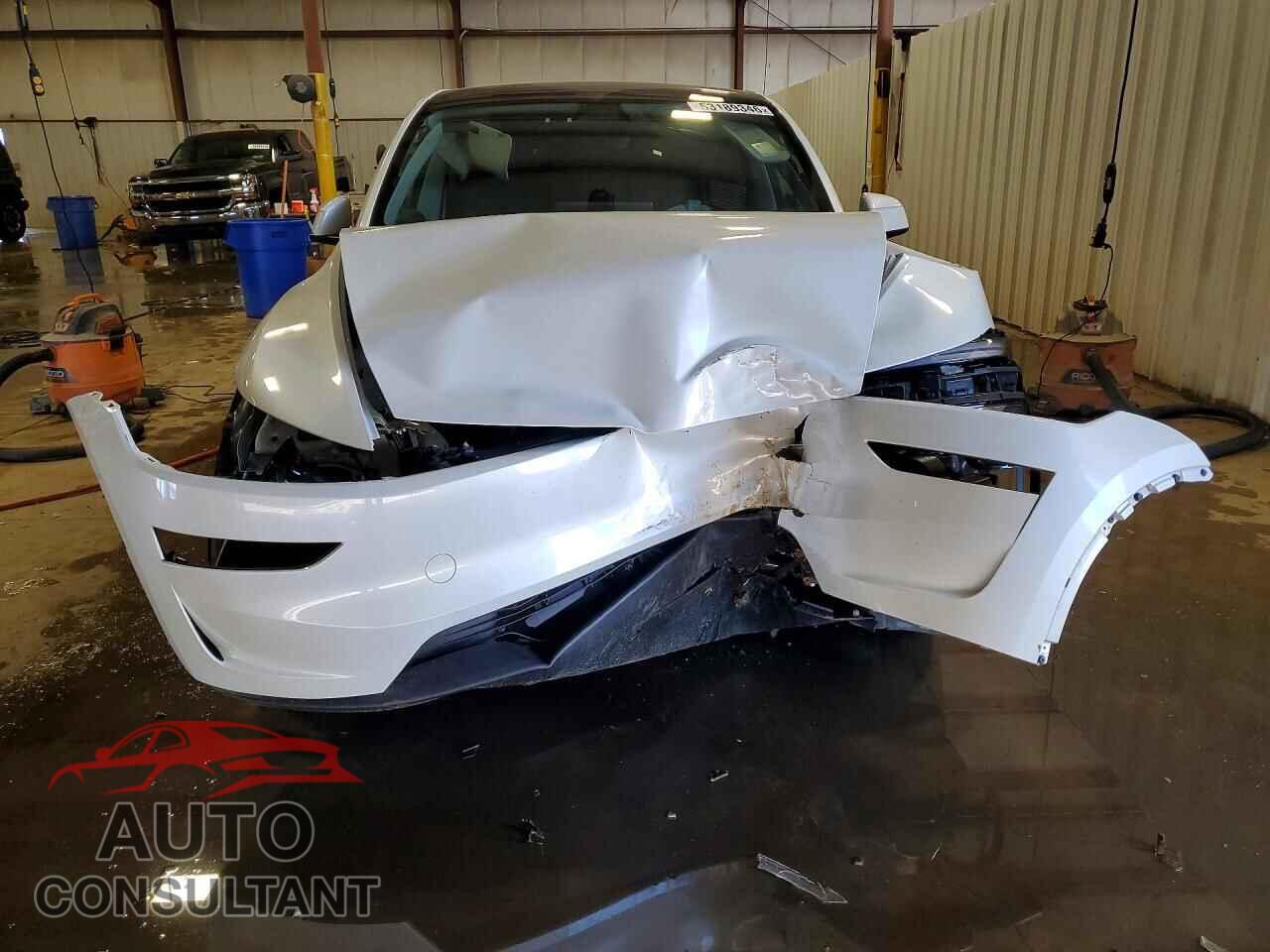 TESLA MODEL Y 2026 - 7SAYGDEE8TA414434