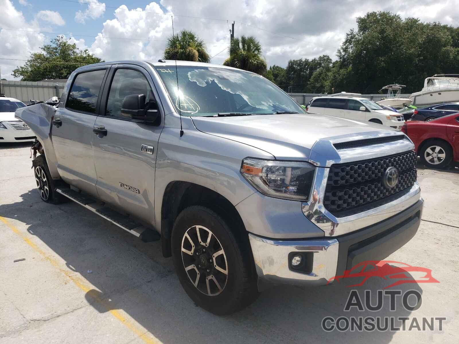 TOYOTA TUNDRA 2018 - 5TFDY5F13JX733627