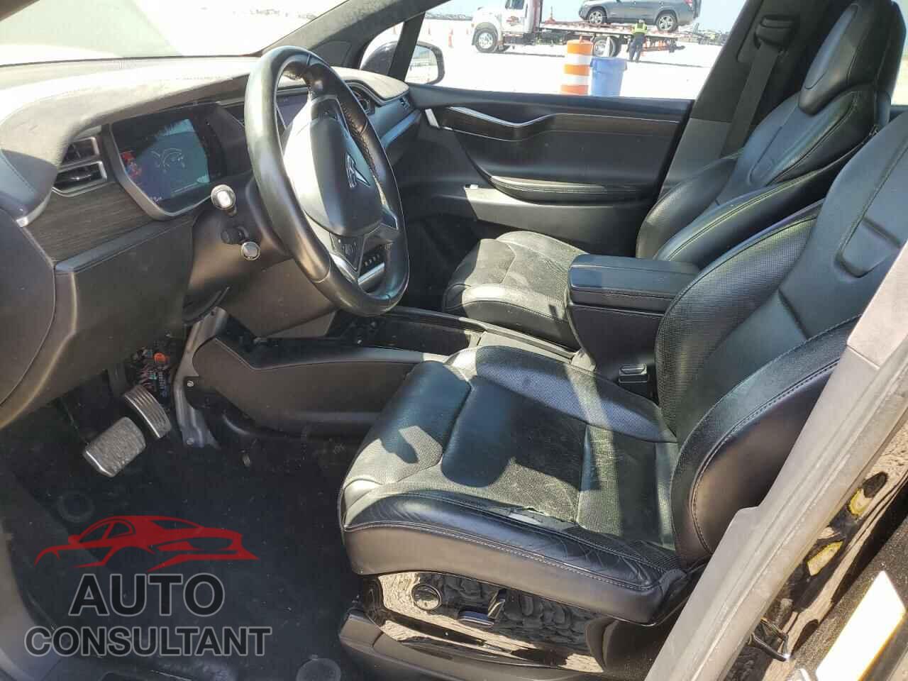 TESLA MODEL X 2016 - 5YJXCAE24GF016316