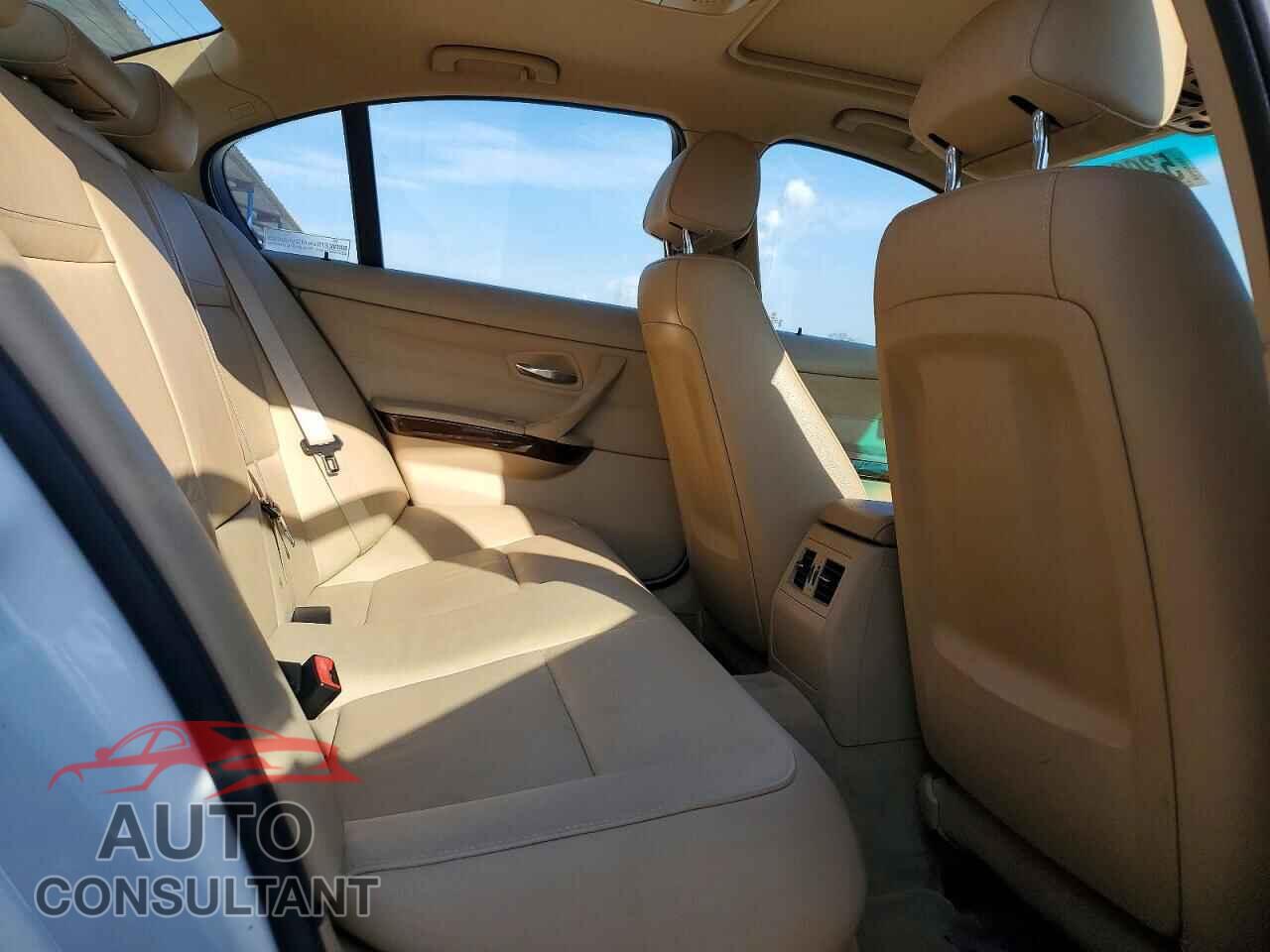 BMW 3 SERIES 2011 - WBAPH7C57BE850461