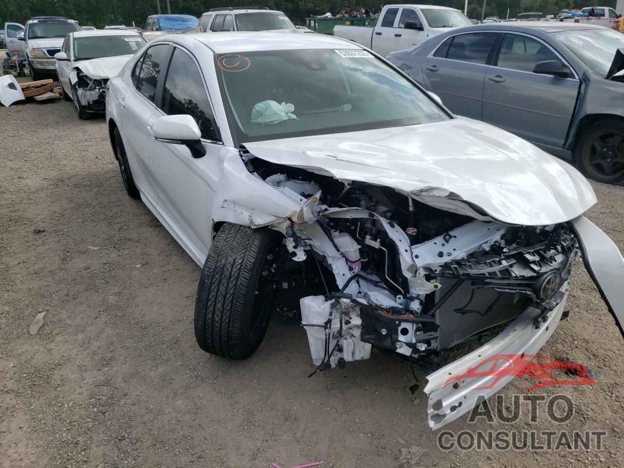 TOYOTA CAMRY 2022 - 4T1G11AK8NU650241