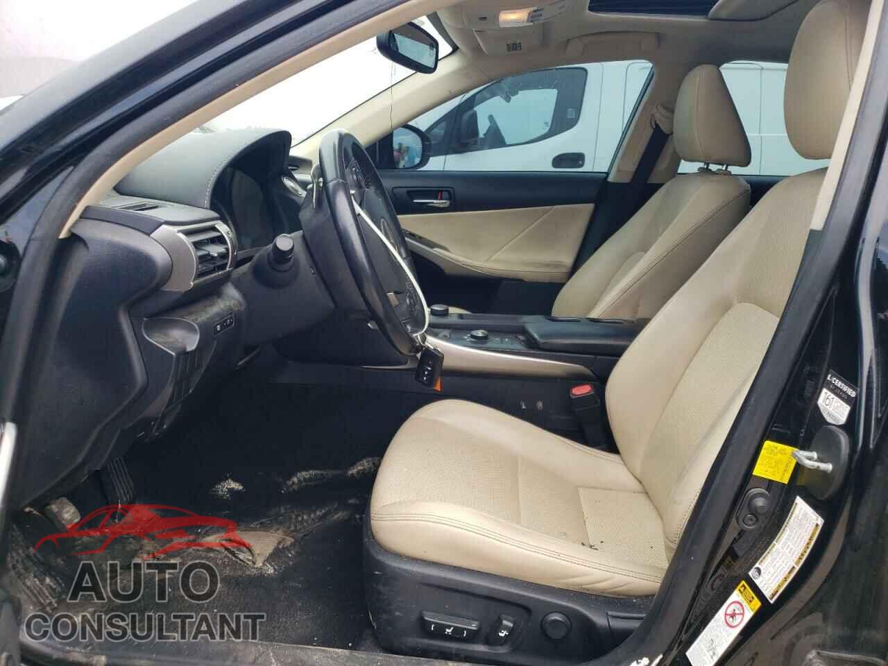 LEXUS IS 2015 - JTHBF1D2XF5055932