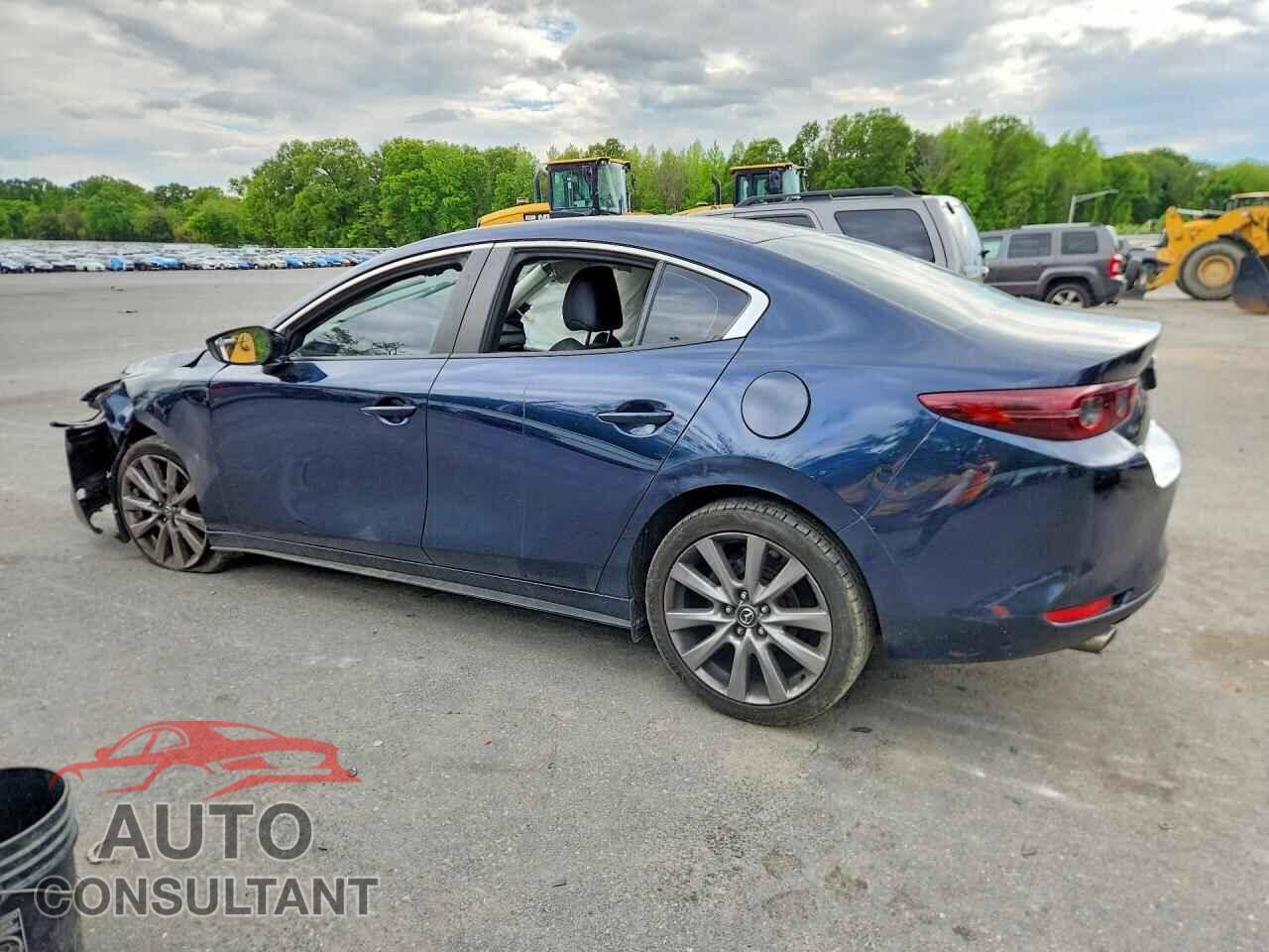 MAZDA 3 2021 - JM1BPABL4M1333917