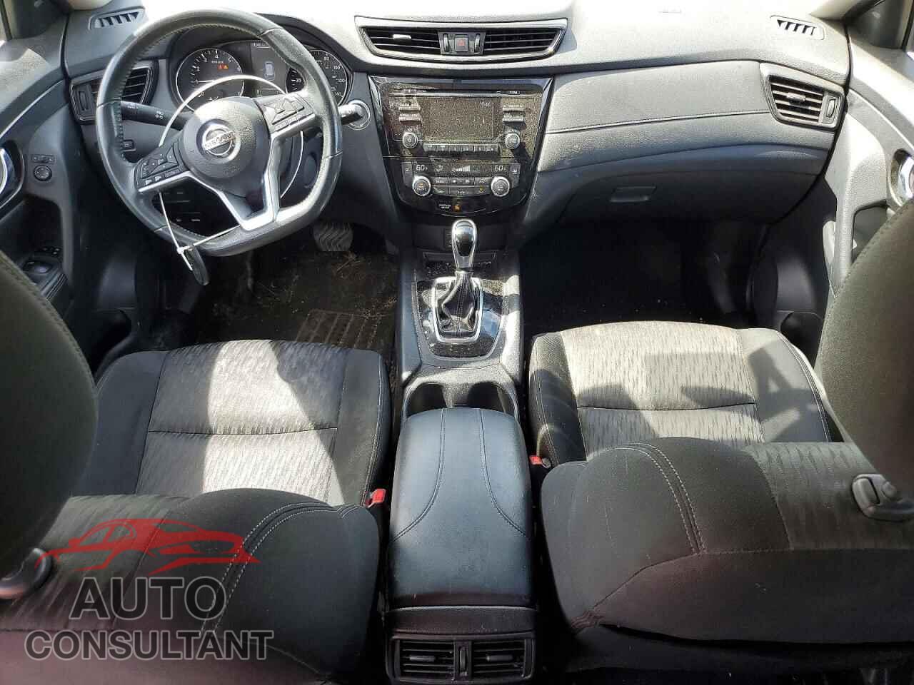 NISSAN ROGUE 2017 - KNMAT2MVXHP595682