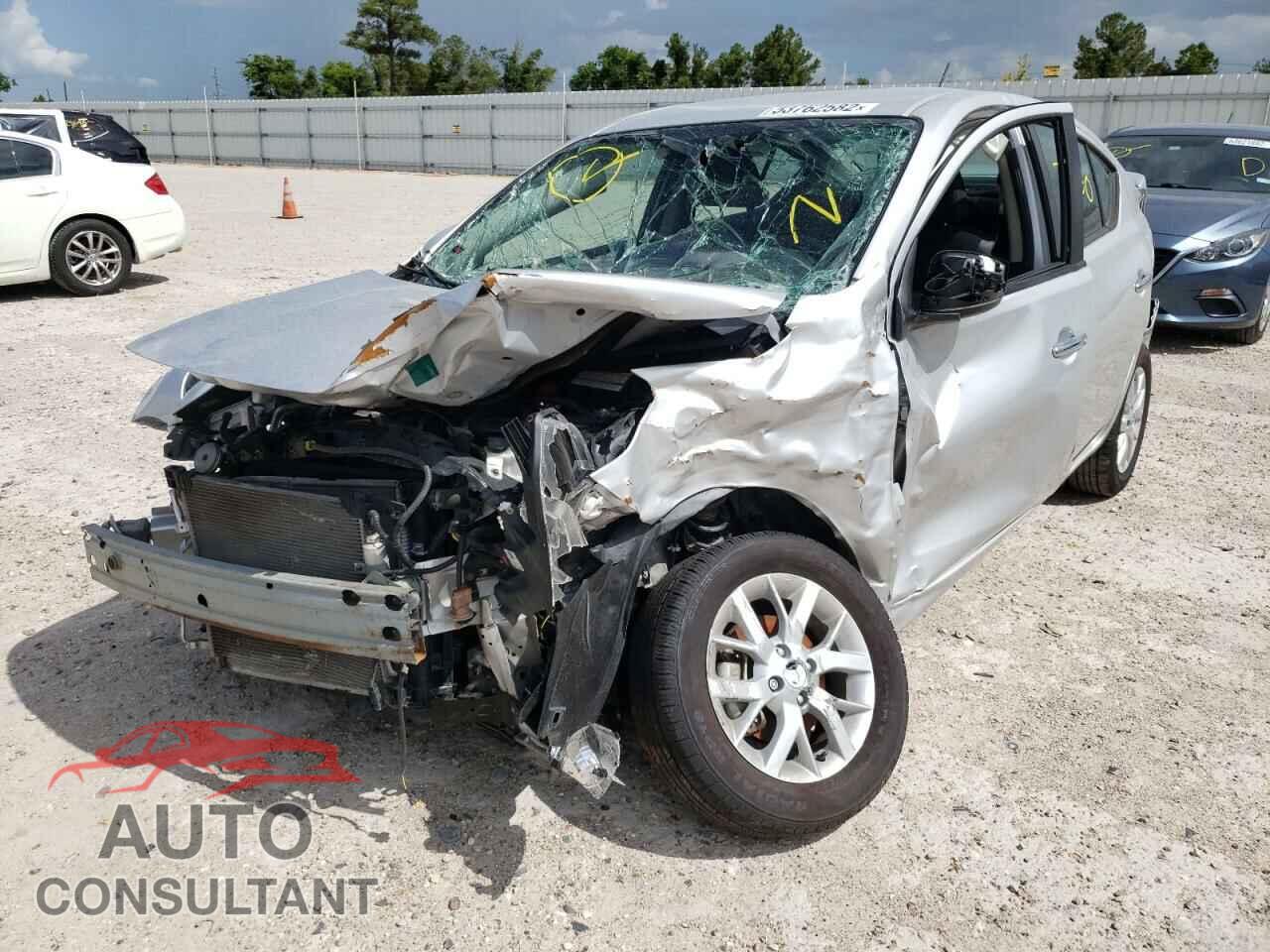 NISSAN VERSA 2018 - 3N1CN7AP9JL845410