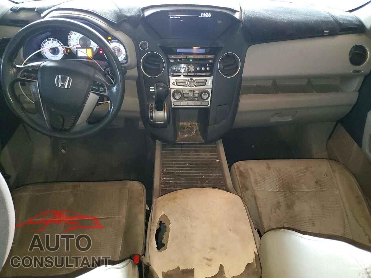 HONDA PILOT 2015 - 5FNYF3H20FB029873