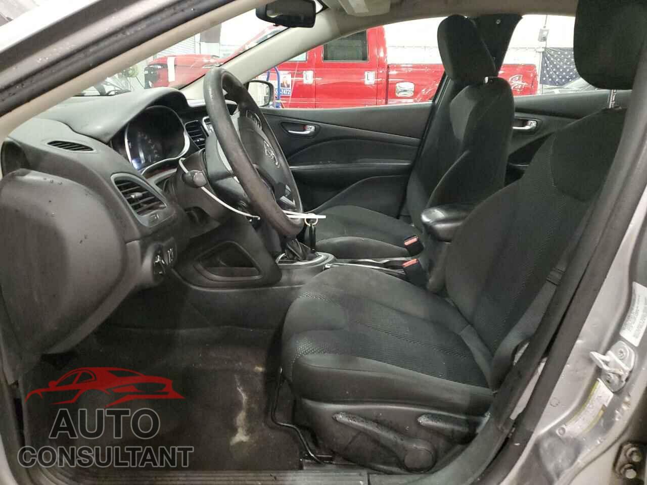 DODGE DART 2016 - 1C3CDFAA5GD584950