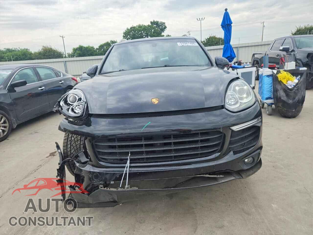 PORSCHE CAYENNE 2016 - WP1AA2A27GLA05698
