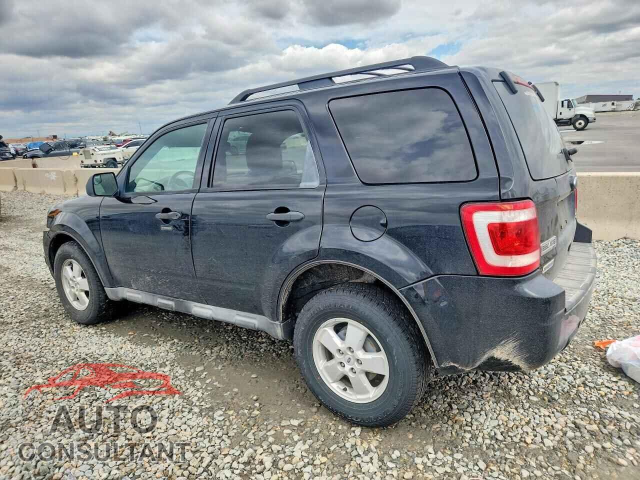 FORD ESCAPE 2010 - 1FMCU0DG7AKA54633