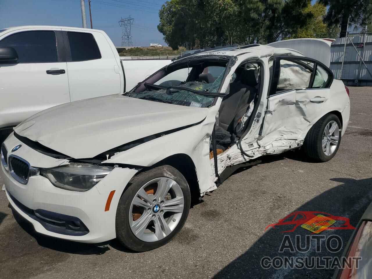 BMW 3 SERIES 2018 - WBA8B9C51JEE82670