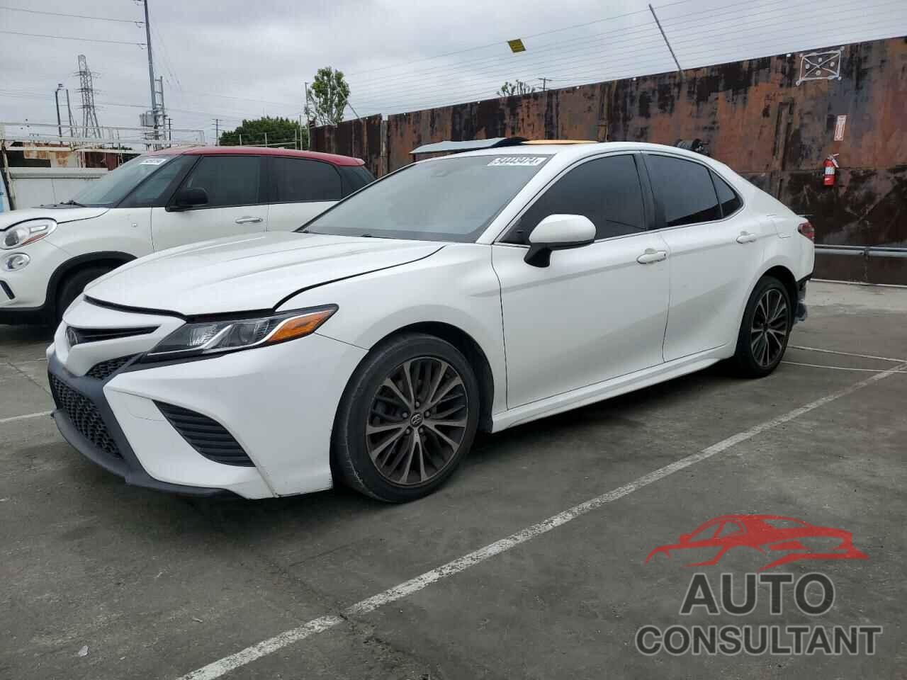 TOYOTA CAMRY 2018 - JTNB11HK3J3001902