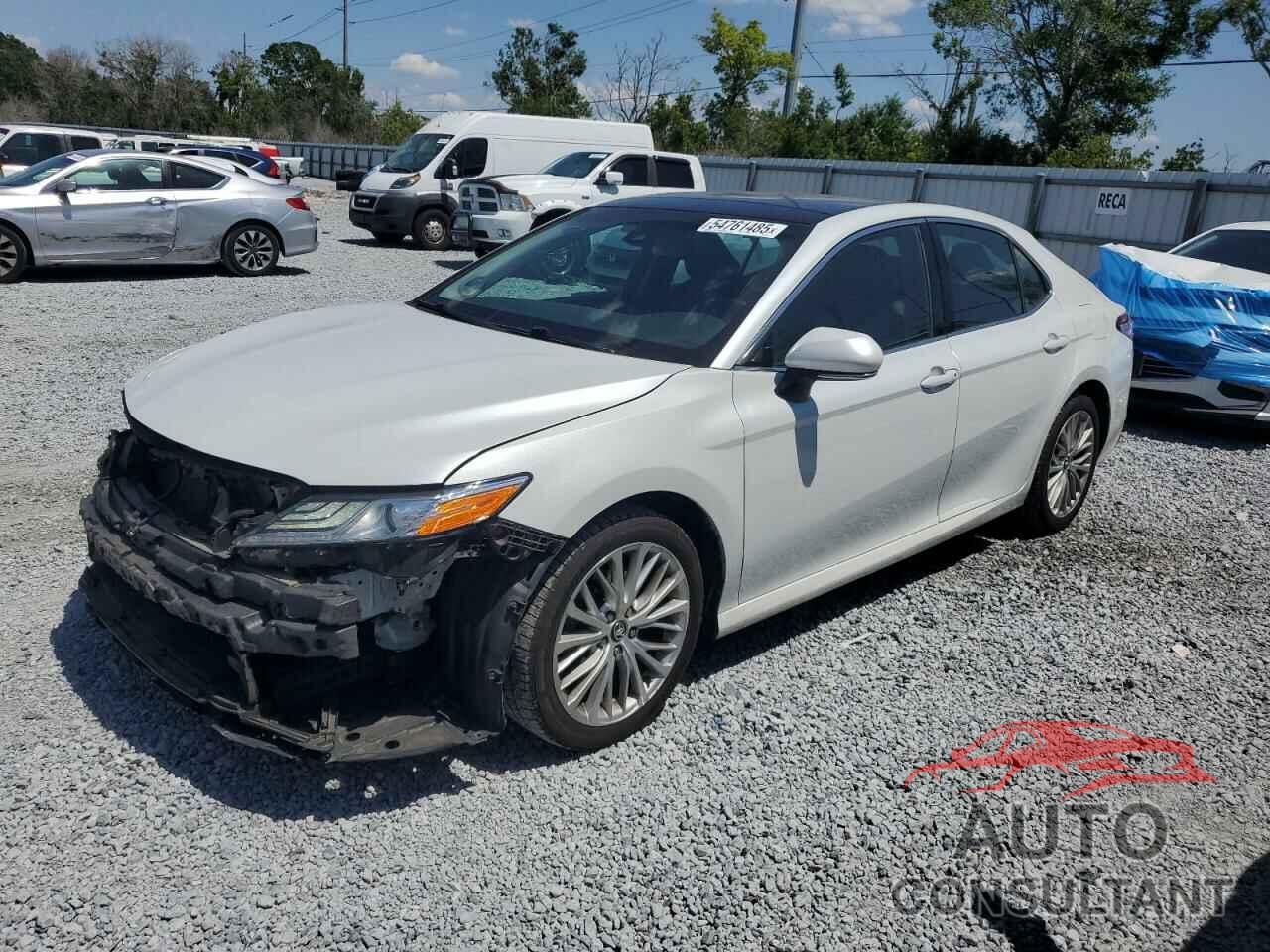 TOYOTA CAMRY 2018 - 4T1B11HK9JU026751