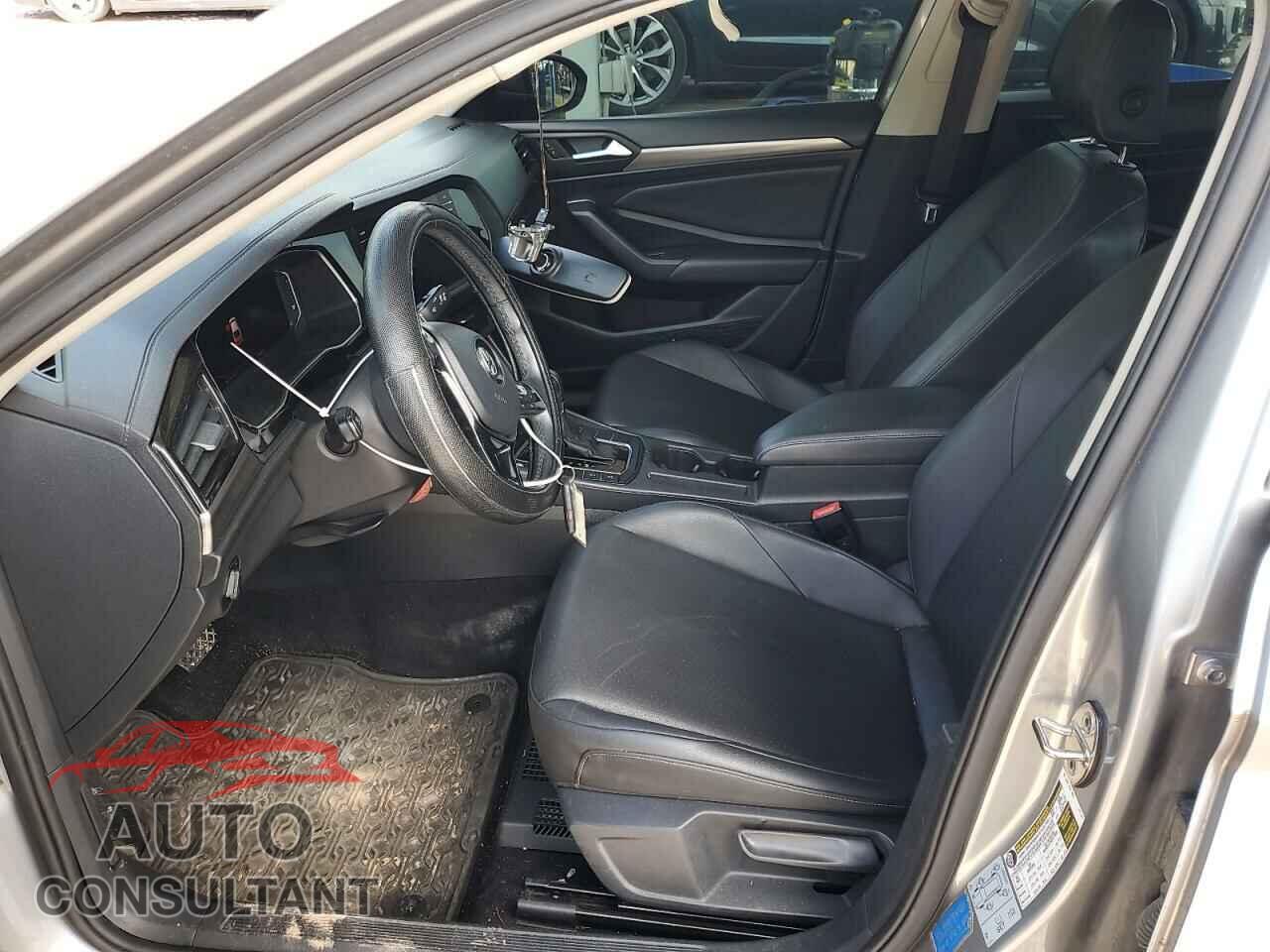 VOLKSWAGEN JETTA 2019 - 3VWEB7BUXKM176091