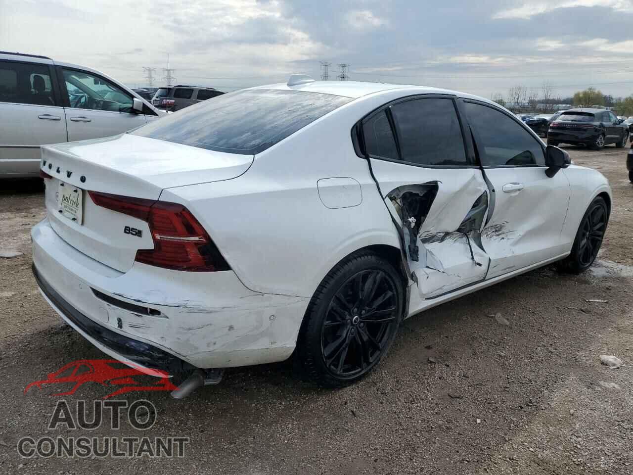 VOLVO S60 PLUS 2023 - 7JRL12TT0PG240826