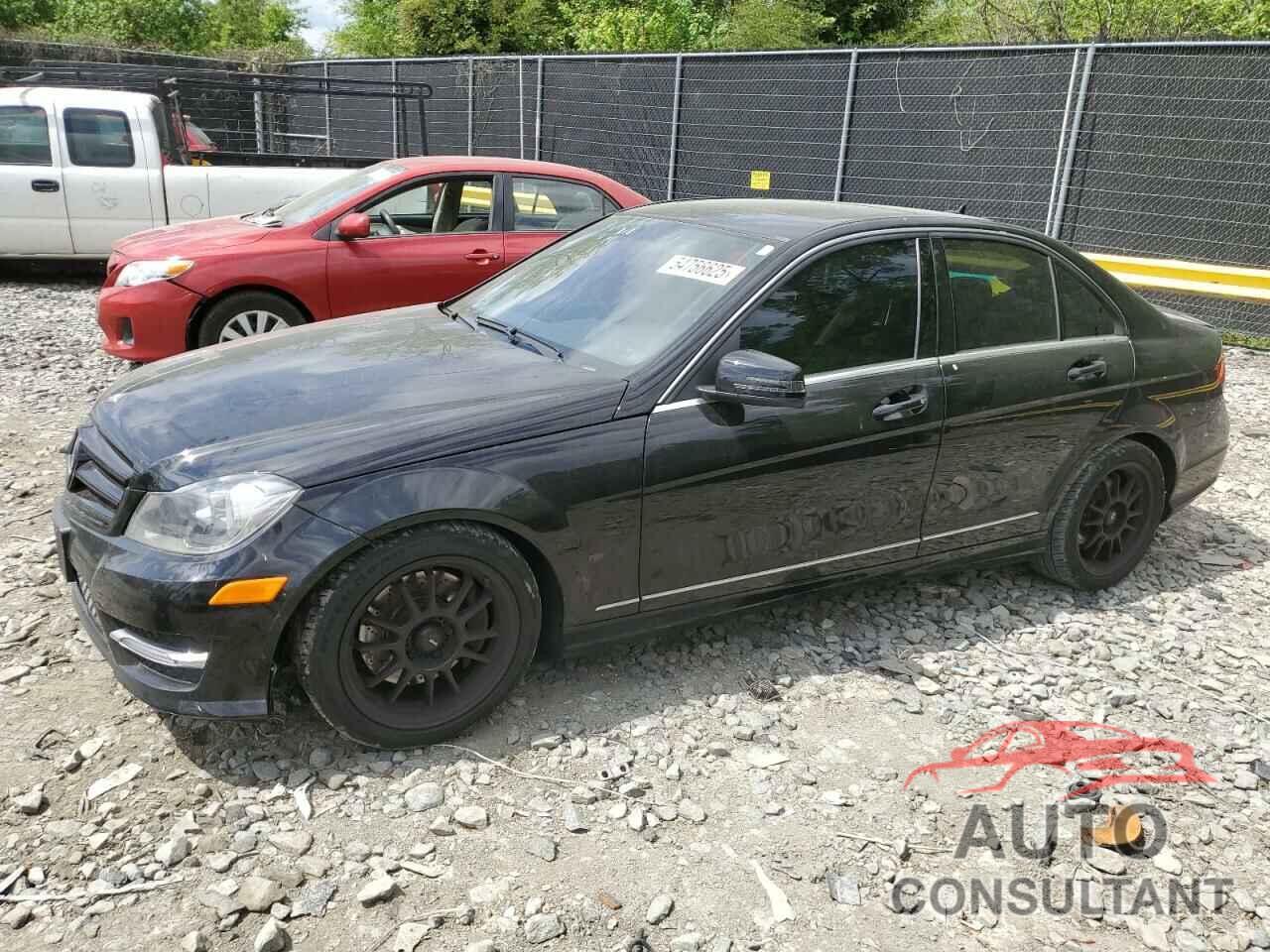 MERCEDES-BENZ C-CLASS 2013 - WDDGF8ABXDR271361