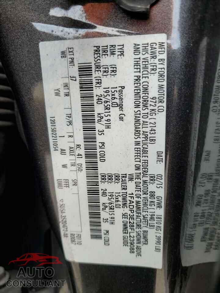 FORD FOCUS 2015 - 1FADP3E28FL239088